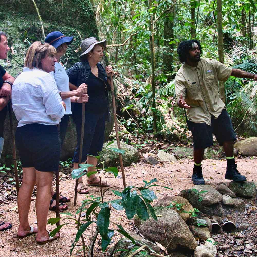 Multi-lingual-Professional-Tour-Guides---2